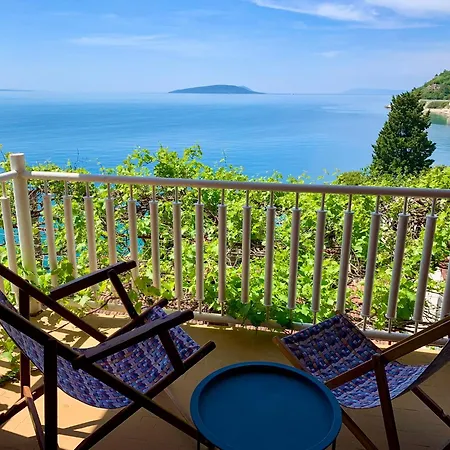 Casa de Férias House With Sea View Podaca